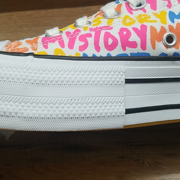 Converse BRAND New platform in the box no lid - Picture 12 of 16